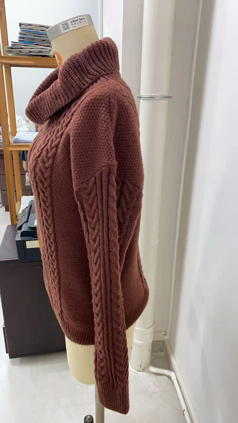 Anna Loose Cable-Knit Sweater