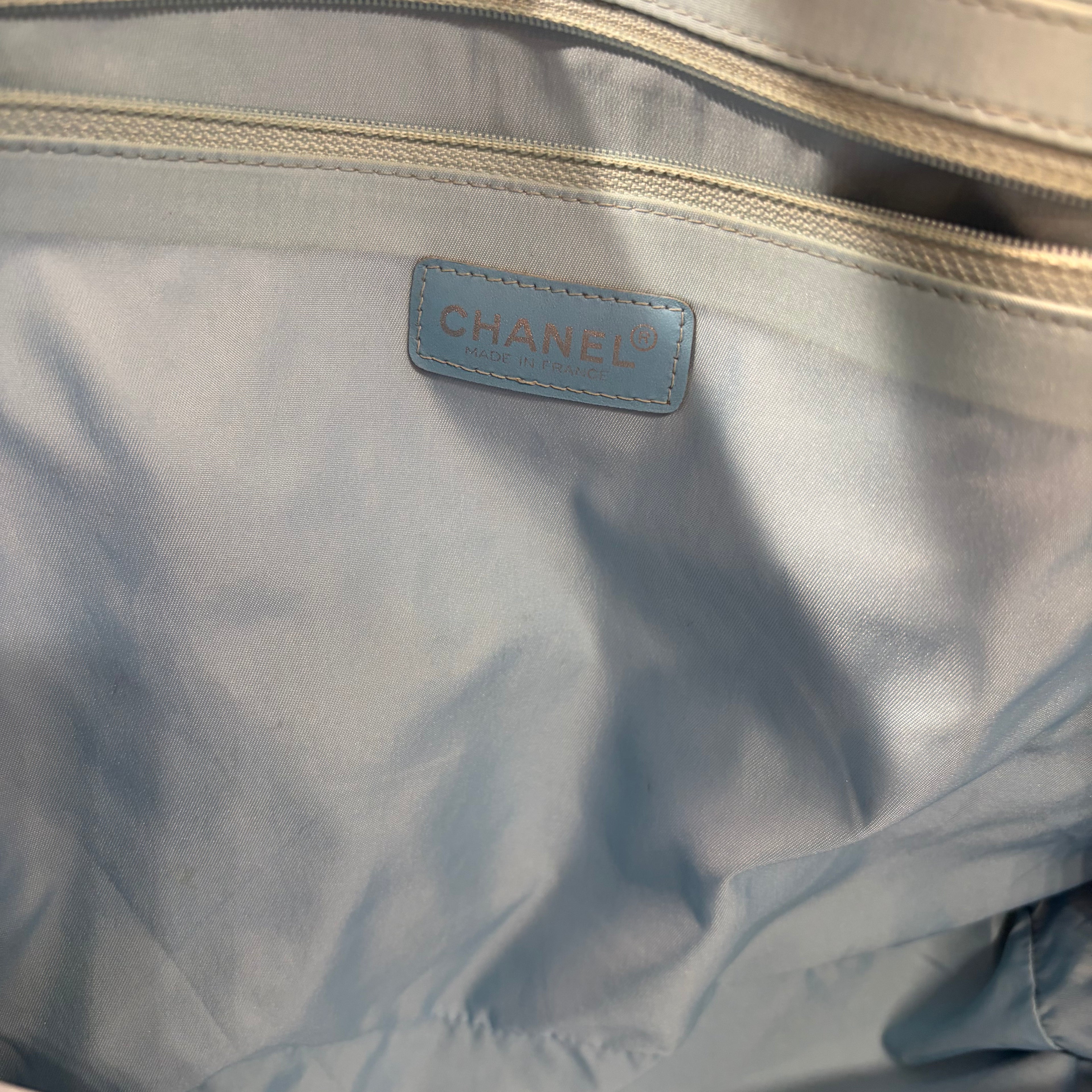 #106 CHANEL Blue Tote